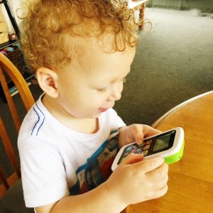 LeapFrog Chat & Count Smart Phone Review by Happy Mum Happy Child